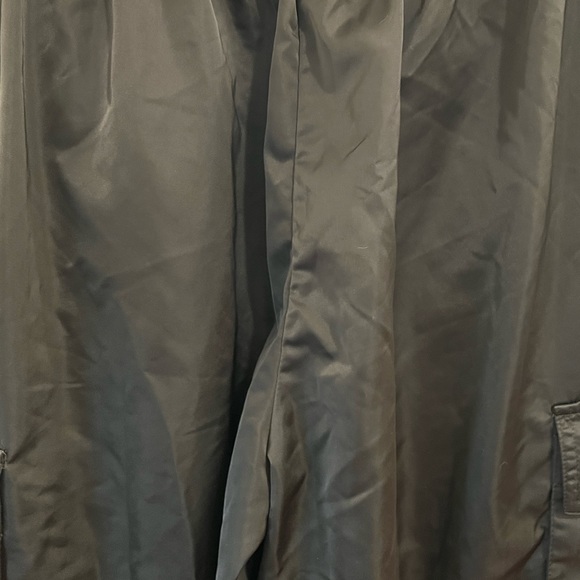 NWOT Forever 21 Cargo Pants 🖤 - Picture 6 of 9